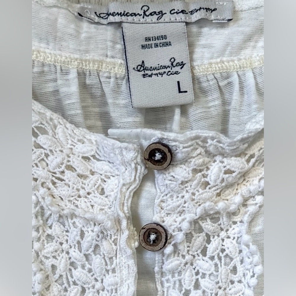 American Rag Crochet Trim Button-Front Camisole L LNC - Picture 3 of 4